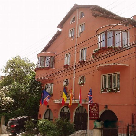 Villa-Hotel Escala Cluj-Napoca Exterior foto